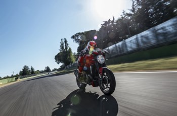 Ducati Monster 1200 R 2017 - Bild 67 Ducati Monster 1200 R 2017 - Bild 67